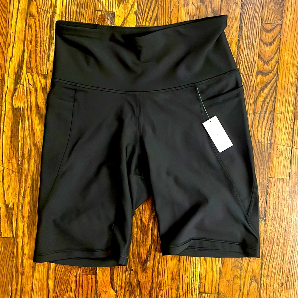 NWT Old Navy High Rise Bike Shorts